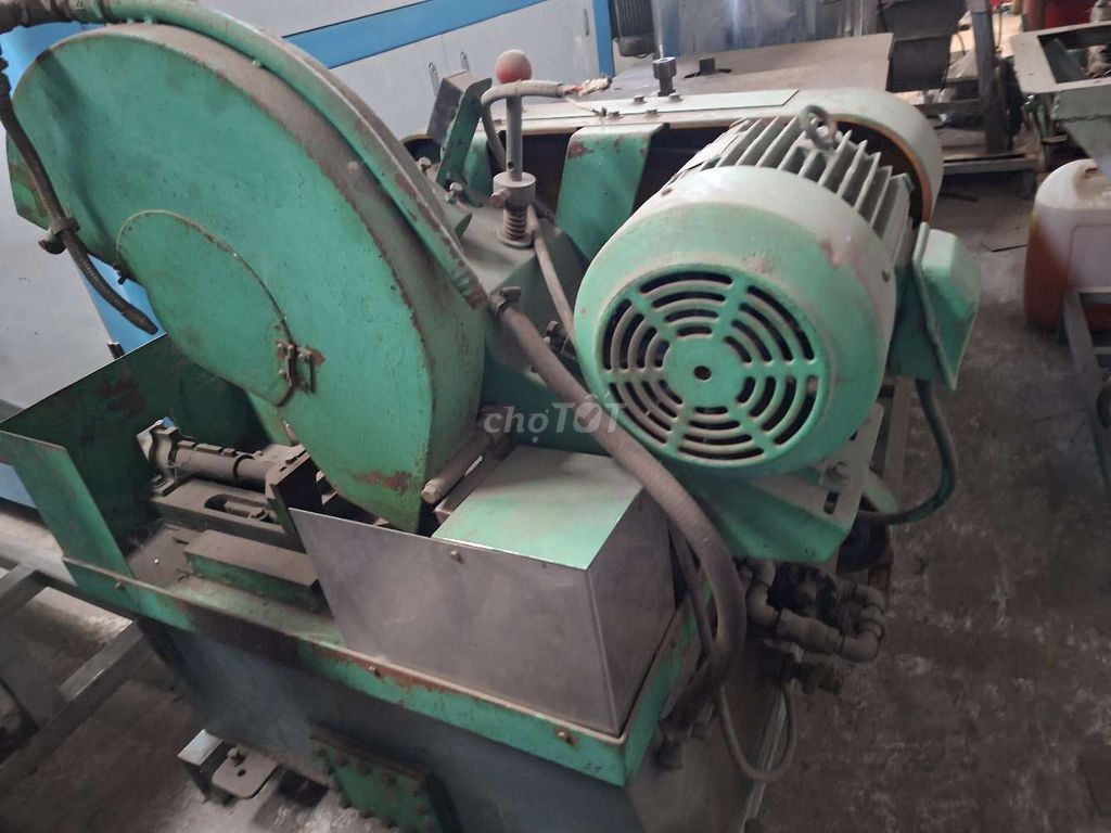 Máy cắt đá 7 HP đã dùng. Mua bán Đồ chuyên dụng, Giống nuôi trồng tại Huyện Hóc Môn Tp Hồ Chí Minh được đăng bởi Pham kim Hoa hình 1