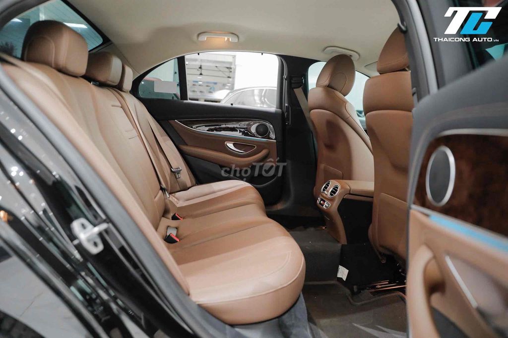 Mercedes E200 Exclusive sx2021 lướt 35k km. Mua bán Ô tô tại Quận Gò Vấp Tp Hồ Chí Minh được đăng bởi Kính Đặng Ô Tô Lướt hình 16