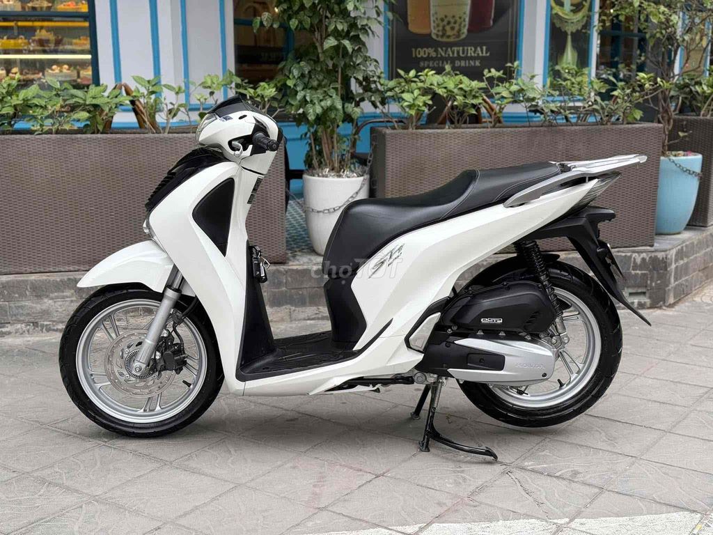 SH125 ABS 2018 cực chất - Trả trước 40tr nhận xe ✅. Mua bán Xe máy tại Quận Hai Bà Trưng Hà Nội được đăng bởi Nguyễn thị xuân hình 4