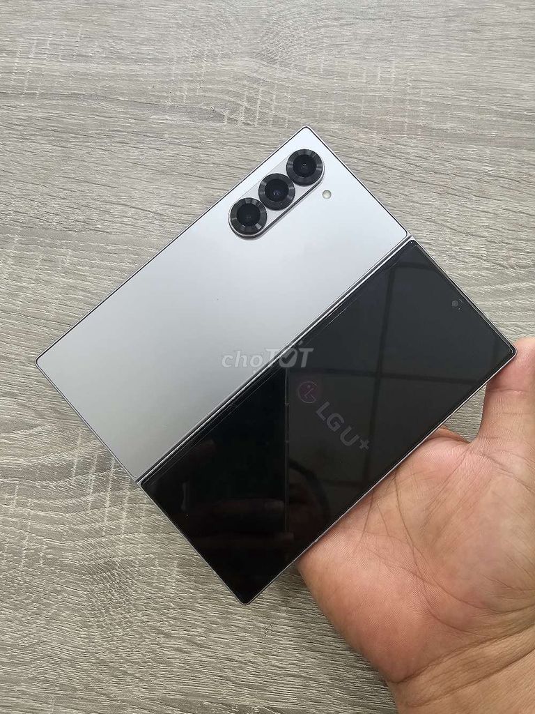 Về em Z fold6 2sim 12/256gb zin keng likenew 99%. Mua bán Điện thoại tại Quận Gò Vấp Tp Hồ Chí Minh được đăng bởi Cửa hàng  KGPHONE STORE hình 1