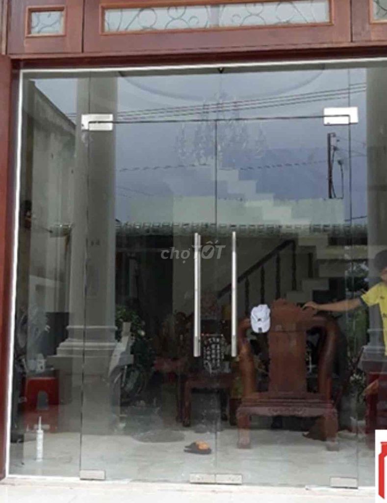 Cửa kính cường lực 12ly Rất mới. Mua bán Nội thất, đồ gia dụng khác tại Huyện Thuỷ Nguyên Hải Phòng được đăng bởi mrhiệp  hình 1