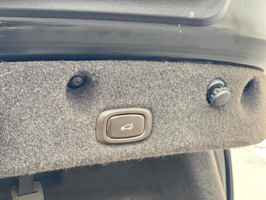 VinFast Lux A2.0 2021 Plus 2.0 AT - 79000 km. Mua bán Ô tô tại Quận Thanh Xuân Hà Nội được đăng bởi ĐÀM HÙNG CAR  hình 20