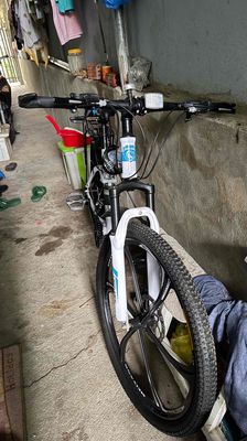 Cần bán xe đạp gấp gọn. Mua bán Xe đạp tại Quận Ngũ Hành Sơn Đà Nẵng được đăng bởi Lê Quốc Việt