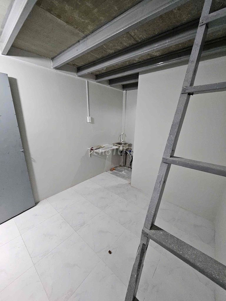 КОМНАТА РЯДОМ С ПРОМЫШЛЕННЫМ ПАРКОМ LE MINH XUAN ВСЕГО ЗА 1 700 РУБЛЕЙ В МЕСЯЦ