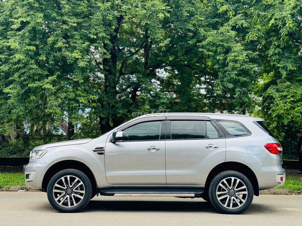Ford Everest Titanium 2019, bảo hành 2026, vay 75%. Mua bán Ô tô tại Quận Tân Phú Tp Hồ Chí Minh được đăng bởi Đức hình 8