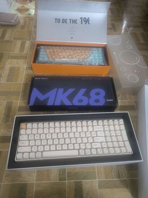 Bán phím Bluetooth. Mua bán Phụ kiện (Màn hình, Chuột...) tại Quận 12 Tp Hồ Chí Minh được đăng bởi Lê Tấn Vĩnh