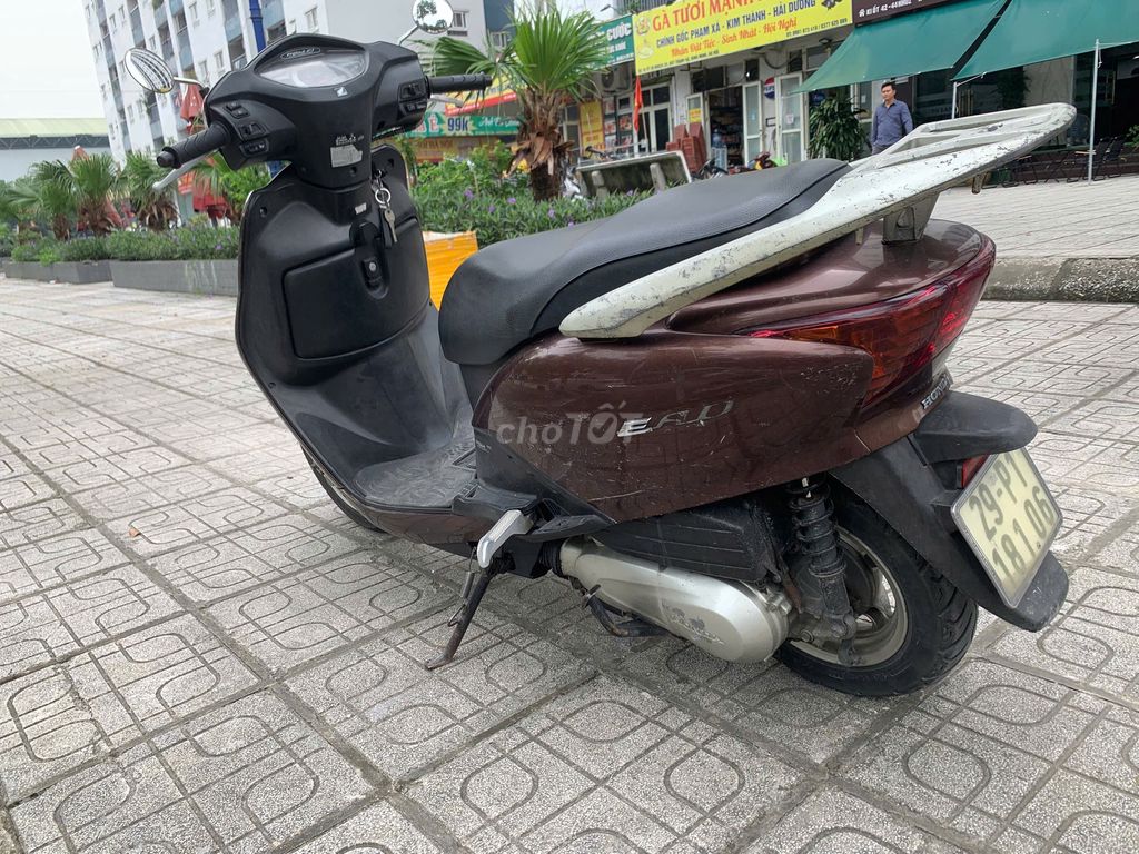 Скутер Honda Lead, коричневый