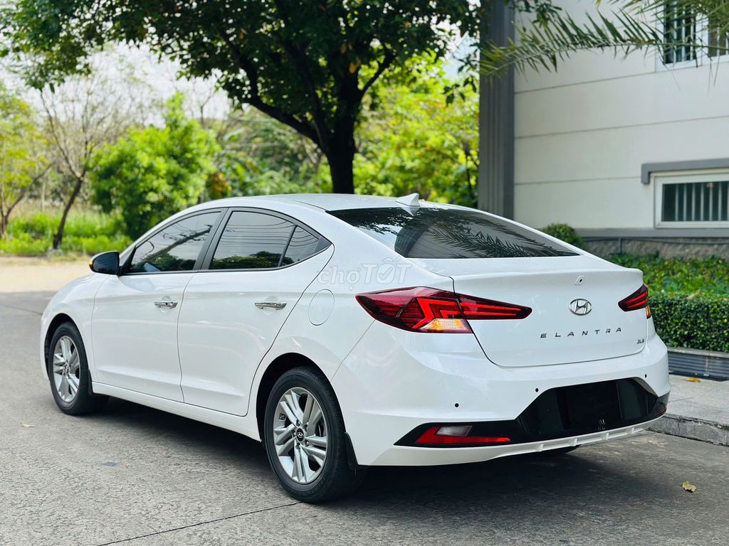 Hyundai Elantra 1.6 AT 2020 - 20000 km. Mua bán Ô tô tại Thành phố Dĩ An Bình Dương được đăng bởi Siêu Thị Ô Tô Bình Dương  hình 5