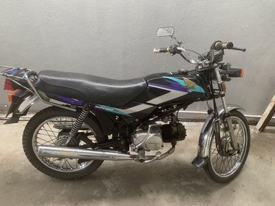 Bán xe Honda Win 100. Mua bán Xe máy tại Quận Long Biên Hà Nội được đăng bởi Phương