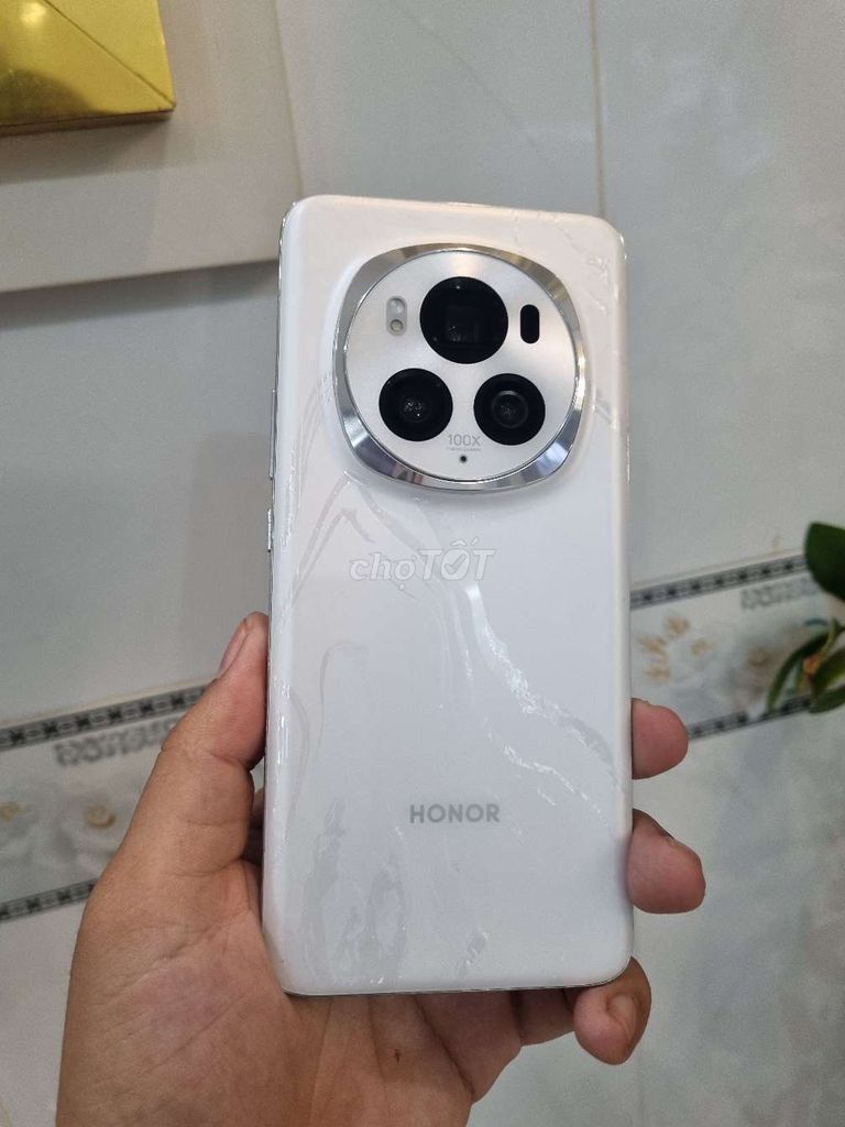 Honor Magic6 Pro Trắng. Mua bán Điện thoại tại Thành phố Châu Đốc An Giang được đăng bởi huệ lâm hình 1