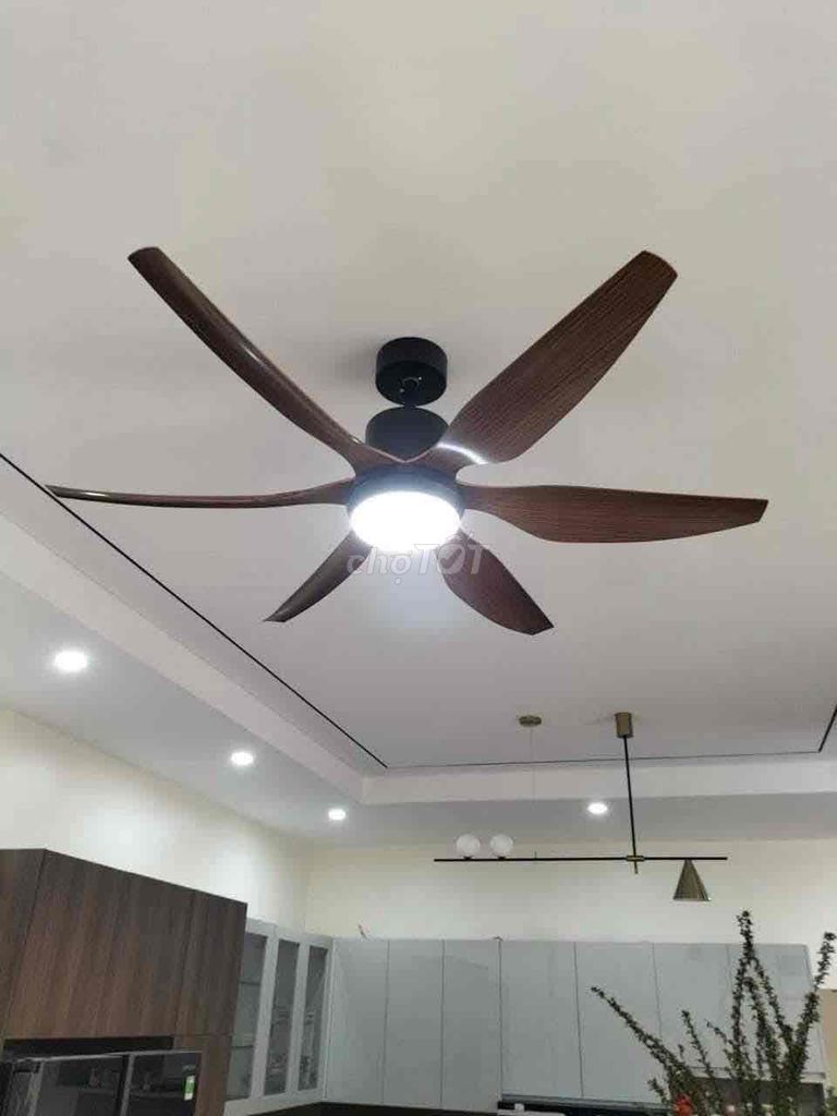 PASS QUẠT TRẦN DC CÓ ĐIỀU KHIỂN. Mua bán Quạt tại Huyện Tiên Du Bắc Ninh được đăng bởi Nguyễn Hữu Tình hình 1