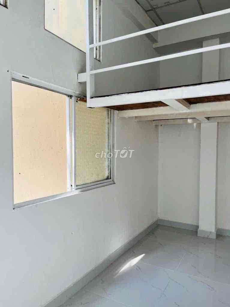 Phòng trọ gác cao qua đầu đối diện Đại Học Công Nghiệp giá 3triệu2