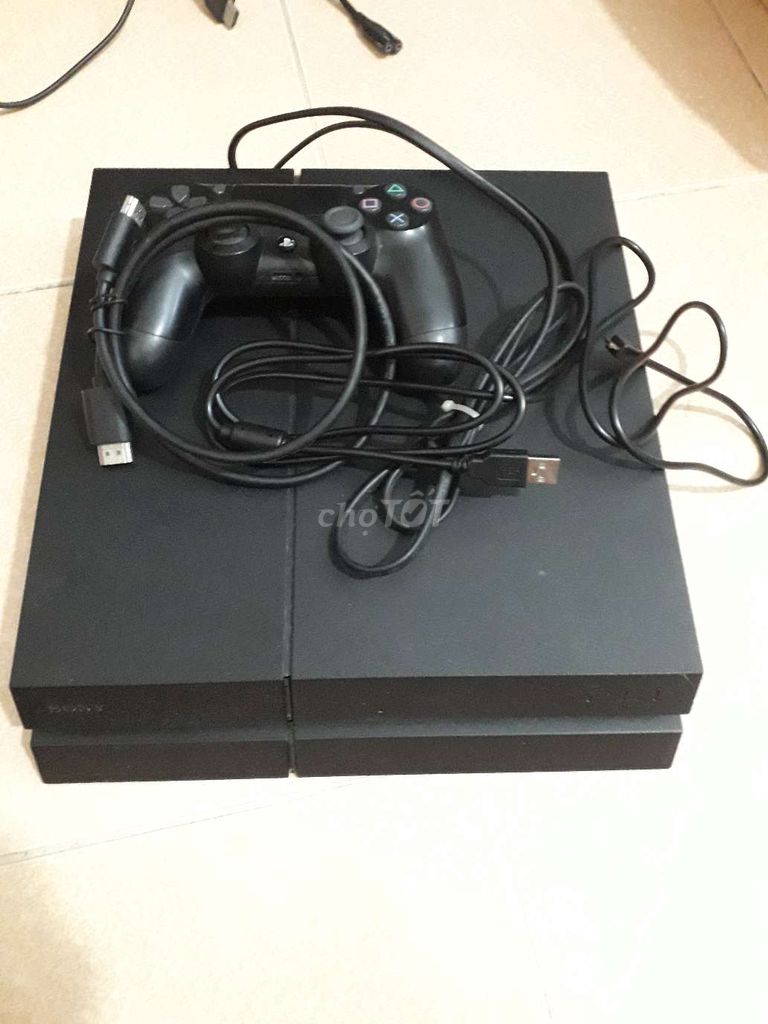 Ps4 fat 500gb 12xx, kèm tay cầm, đĩa game, full đồ