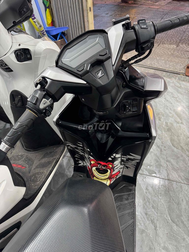 cầm đồ thanh lý vario 150. Mua bán Xe máy tại Quận Liên Chiểu Đà Nẵng được đăng bởi Pham van long hình 4