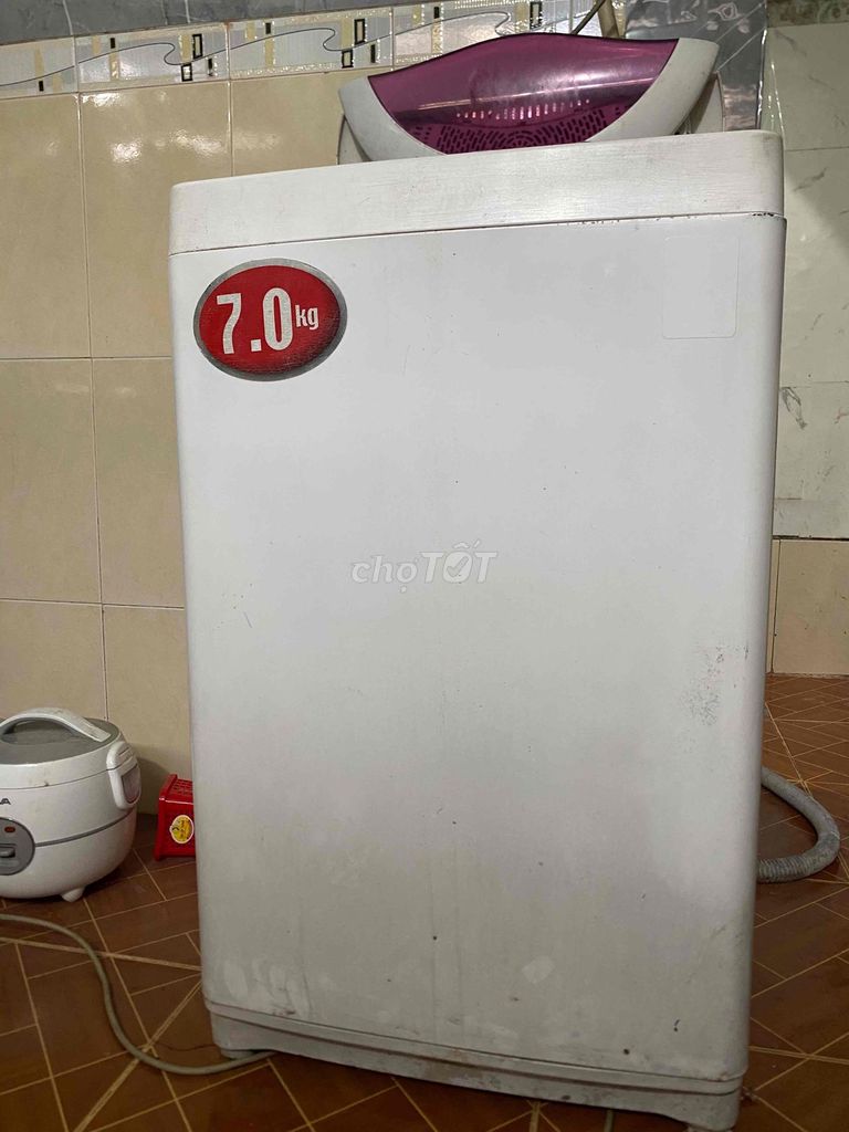 Máy giặt Sanyo 7kg Trắng đã sử dụng. Mua bán Máy giặt tại Thành phố Vũng Tàu Bà Rịa - Vũng Tàu được đăng bởi Lê Quang Đạt hình 1