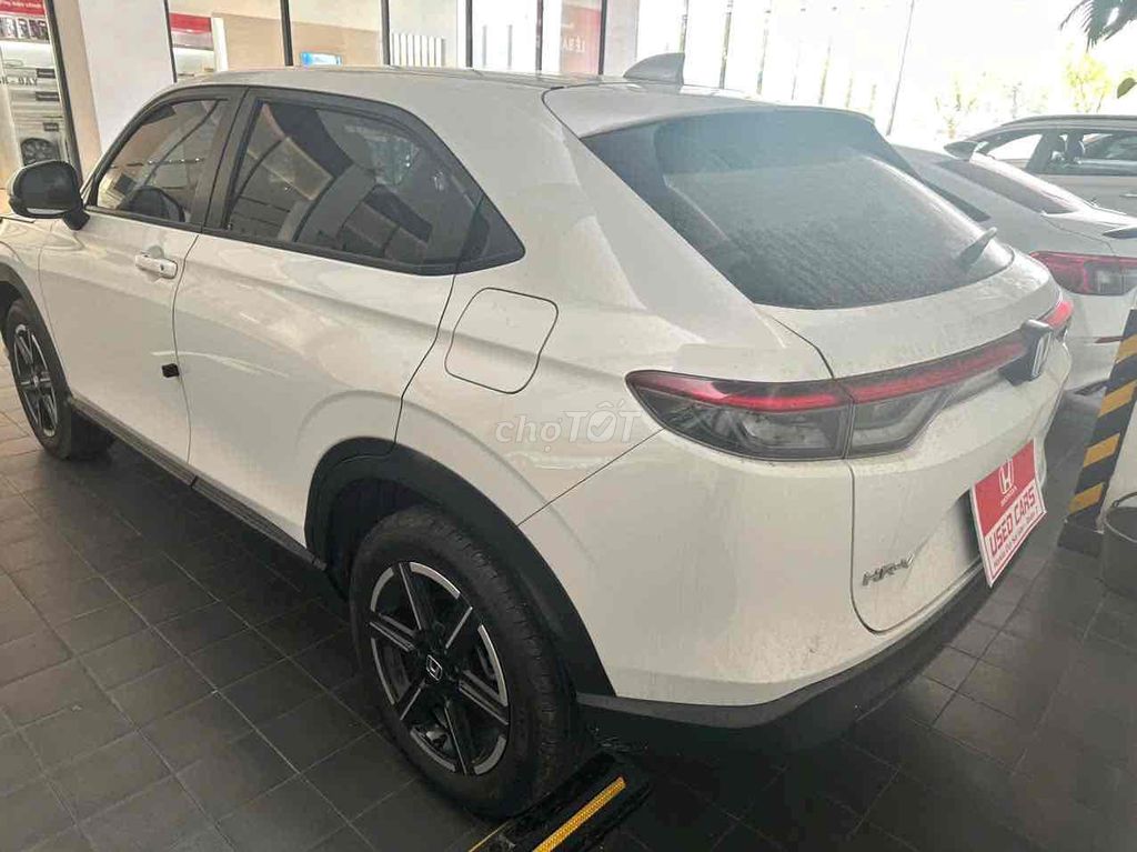 HONDA HRV G 2025 - Siêu Lướt 680 km. Mua bán Ô tô tại Quận 7 Tp Hồ Chí Minh được đăng bởi Showroom Honda Ôtô Sài Gòn Quận 7 hình 4