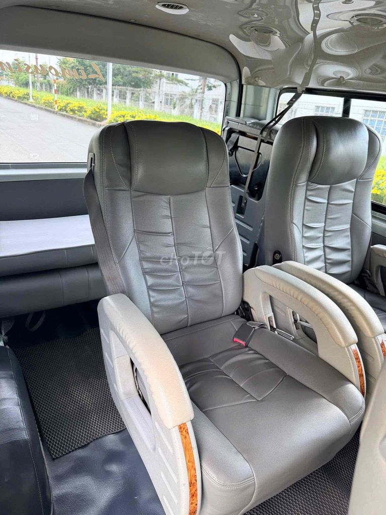 Toyota Hiace 2008 photo 5