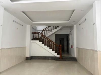 Rent · 6 bd · 100 м² · Quận Sơn Trà, ул. Đường Khúc Hạo