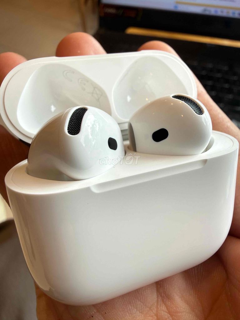 Tai nghe Apple AirPods 4 như mới. Mua bán Tivi, Âm thanh tại Quận 3 Tp Hồ Chí Minh được đăng bởi Kỳ Nam hình 1