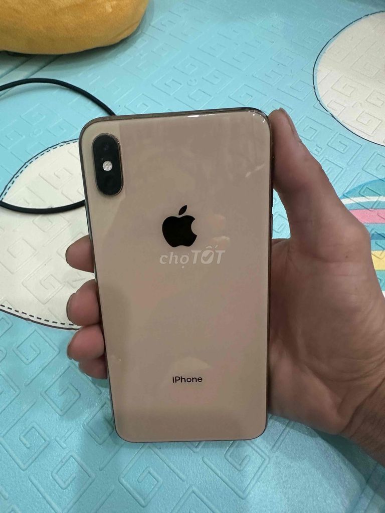 Apple iPhone XS Max 64GB Vàng LL/A. Mua bán Điện thoại tại Quận Hoàn Kiếm Hà Nội được đăng bởi Anh Huy Vũ hình 1