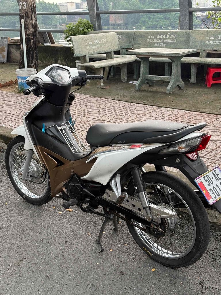 Хонда Вейв S110 Белая