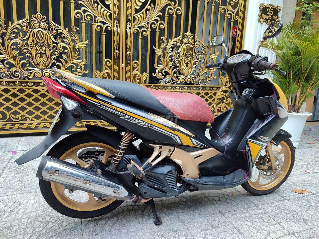 Xe hãng YAMAHA NOUVO LX CHẠY MẠNH ÊM. Mua bán Xe máy tại Quận Cẩm Lệ Đà Nẵng được đăng bởi Minh Quân hình 3