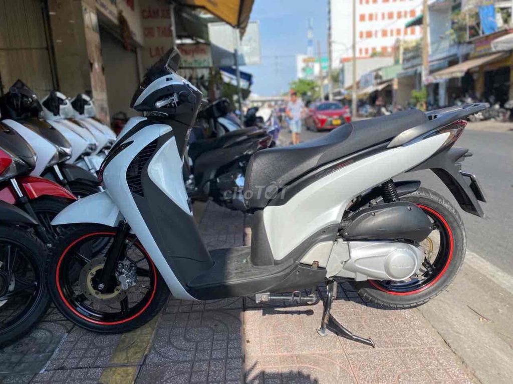 SH150 2008 ÁO 2010, SMARTKEY - Y HÌNH - GÓP NỢ XÂU. Mua bán Xe máy tại Quận 8 Tp Hồ Chí Minh được đăng bởi XE MÁY NGUYỄN MINH SƠN hình 4