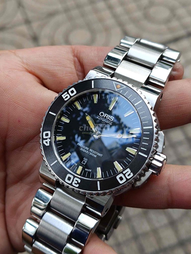 Đồng Hồ Oris Aquis Date Automatic Chính Hãng Thuỵ