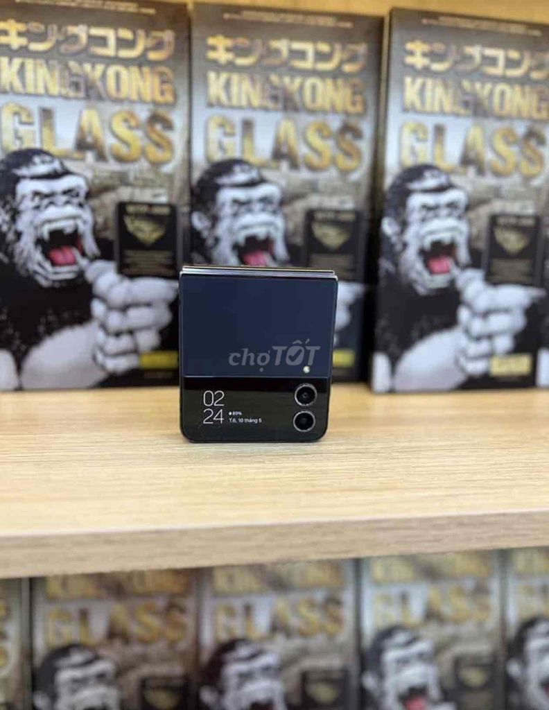 Samsung Zflip 4 thanh lý hộ khách lên đời giá rẻ. Mua bán Điện thoại tại Quận Hải An Hải Phòng được đăng bởi Nguyễn Hương Giang hình 1