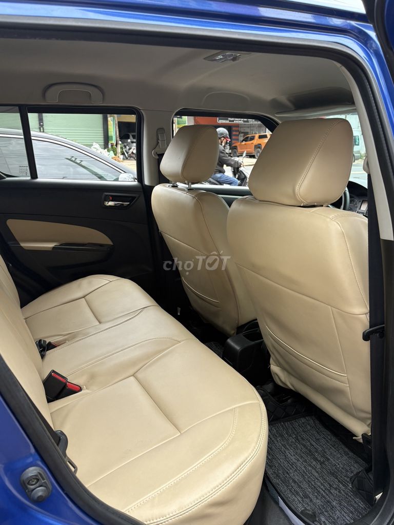 Suzuki Swift 2017 1.4 AT - 81000 km. Mua bán Ô tô tại Huyện Đức Trọng Lâm Đồng được đăng bởi Nguyễn Hữu Dự hình 6