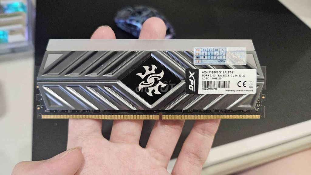 RAM Adata XPG D35 DDR4 8GB 3200MHz Đen. Mua bán Linh kiện (RAM, Card...) tại Quận Hai Bà Trưng Hà Nội được đăng bởi Bảo Long hình 1