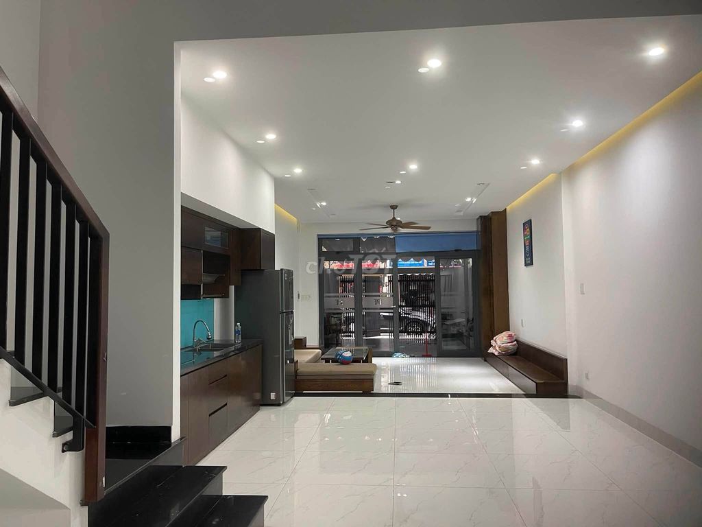 Rent · 3 bd · 125 м² · Quận Ngũ Hành Sơn, ул. Đường Đoàn Khuê