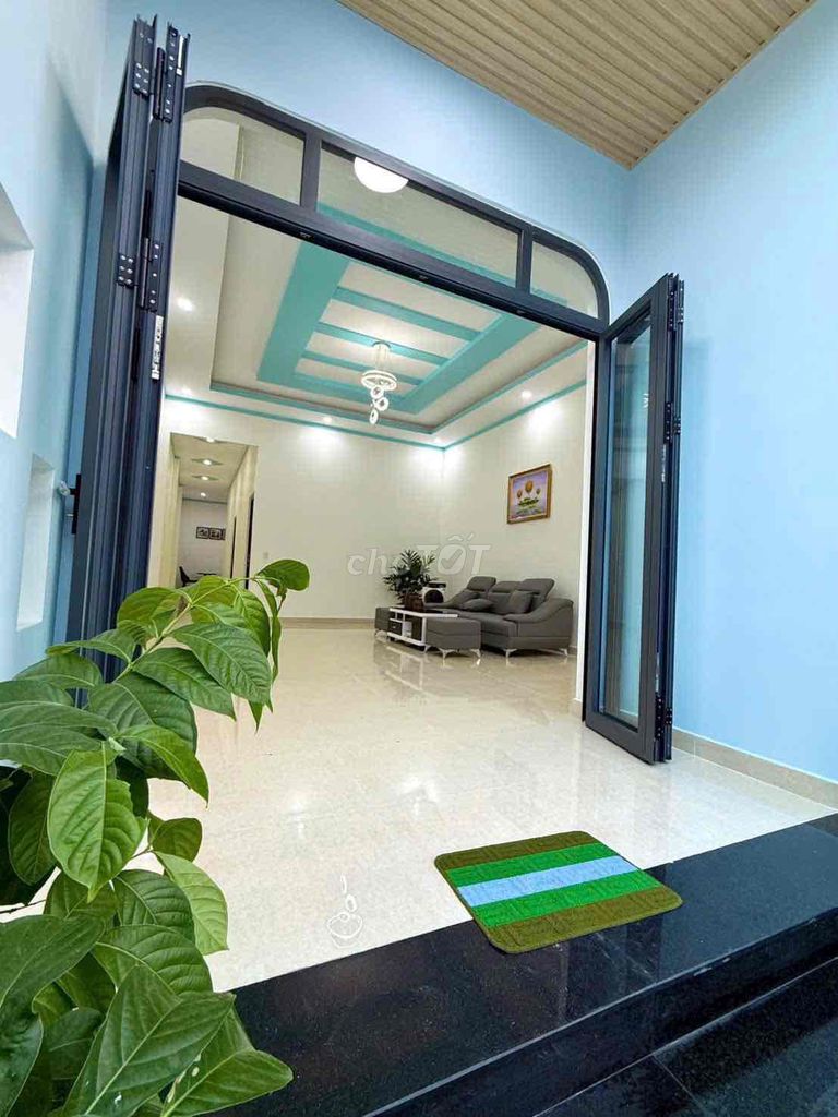 BÁN NHÀ DT RỘNG,GIÁ TỐT, GẦN TRUNG TÂM TDM