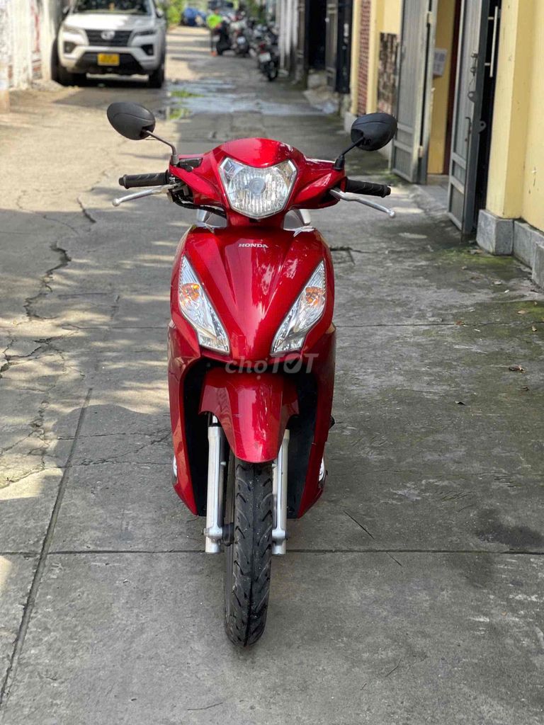 Vision 2019 smartkey đẹp, máy êm thì thẩm bao vọt. Mua bán Xe máy tại Quận 8 Tp Hồ Chí Minh được đăng bởi Quân  hình 7