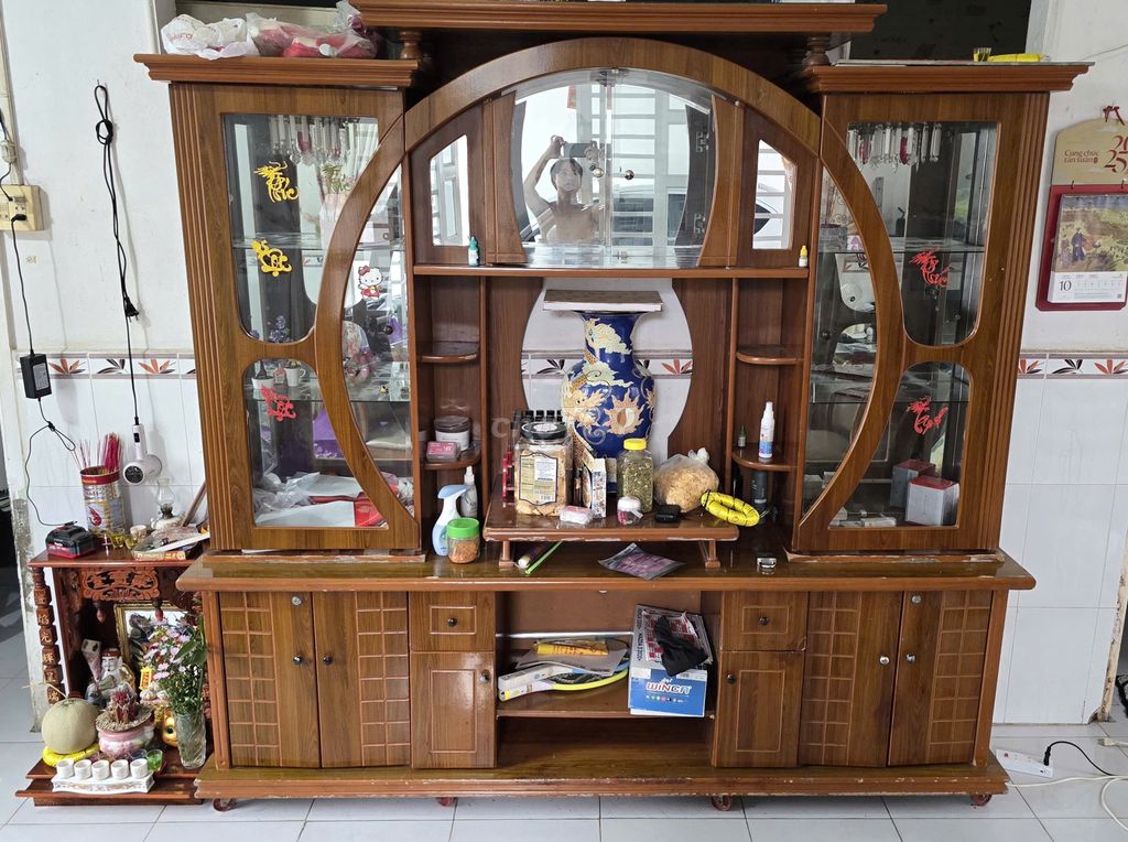 Kệ tivi gỗ nâu 2m x 2m2 đã sử dụng. Mua bán Tủ, kệ gia đình tại Quận Ninh Kiều Cần Thơ được đăng bởi NGUYỄN NHÍ  hình 1