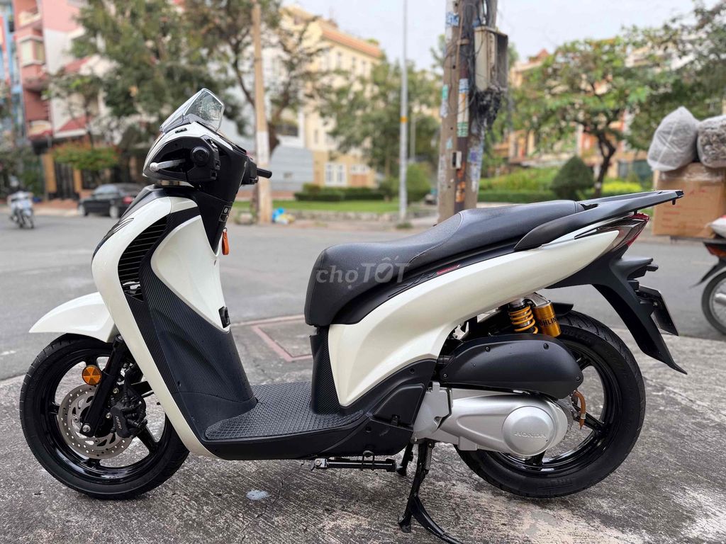 Sh ý sm105 phuộc ohlins, đồng hồ kosso. Mua bán Xe máy tại Quận 6 Tp Hồ Chí Minh được đăng bởi Gia Phúc hình 2