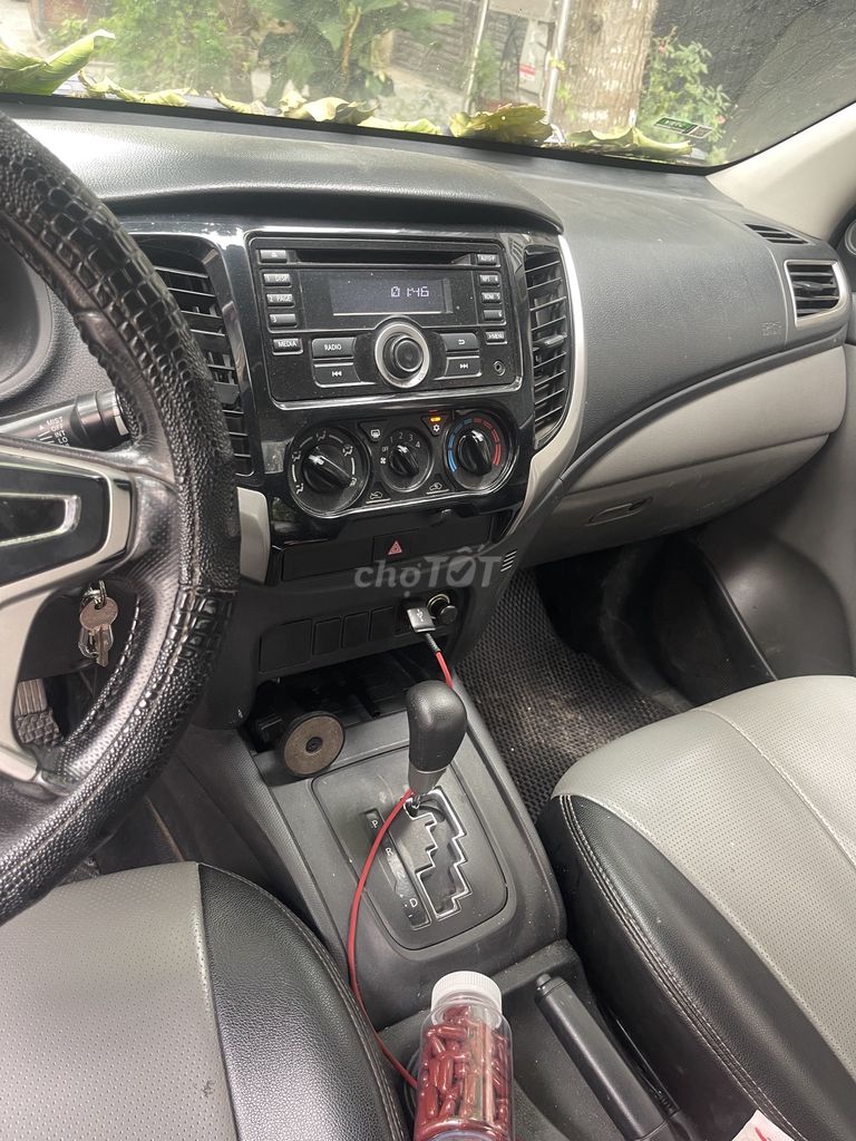 Mitsubishi Triton 2017 4x2 AT - 300000 km. Mua bán Ô tô tại Quận Hà Đông Hà Nội được đăng bởi Nguyen Van Vu hình 3