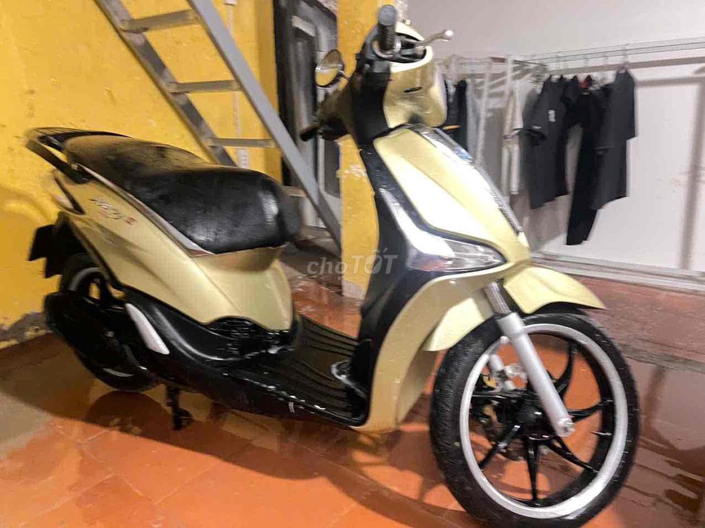 Piaggio Liberty 150cc Vàng đồng. Mua bán Xe máy tại Quận Bình Thạnh Tp Hồ Chí Minh được đăng bởi Vũ Bá Anh hình 6