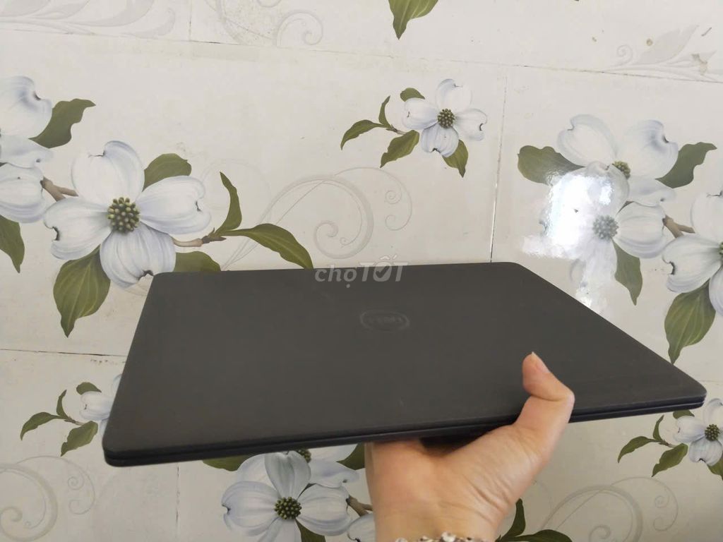 Dell Vostr***5G7 14 inch 8GB/256GB. Mua bán Laptop tại Quận Liên Chiểu Đà Nẵng được đăng bởi Lê Thị Thanh THƯƠNG hình 1