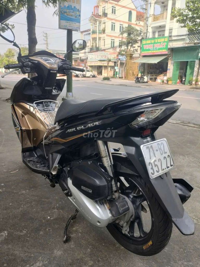 Ab mắt cú xe đẹp biển Bến Tre máy rin êm. Mua bán Xe máy tại Thành phố Dĩ An Bình Dương được đăng bởi Cửa hàng xe máy Anh Khoa  hình 4