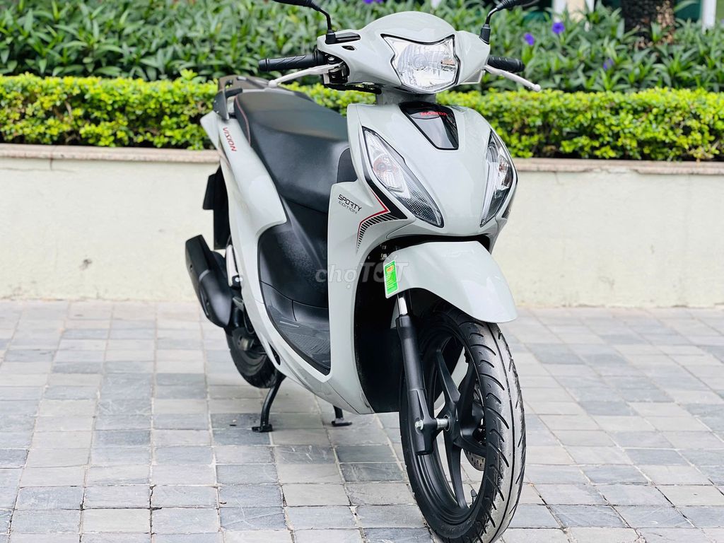 HONDA VISION XÁM XI MĂNG BIỂN 29-2025 BIỂN 29. Mua bán Xe máy tại Quận Cầu Giấy Hà Nội được đăng bởi Mai Khánh hình 4