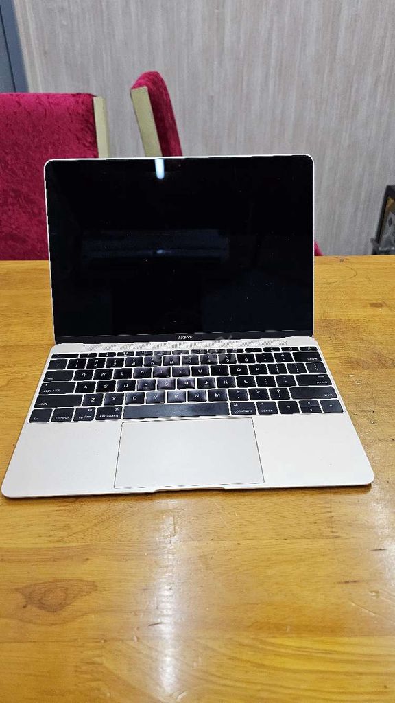 Apple Macbook Retina 2015 Bạc. Mua bán Laptop tại Quận 8 Tp Hồ Chí Minh được đăng bởi Nathan hình 1