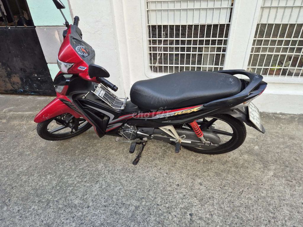 Красные черные автомобильные номера Honda Wave RSX