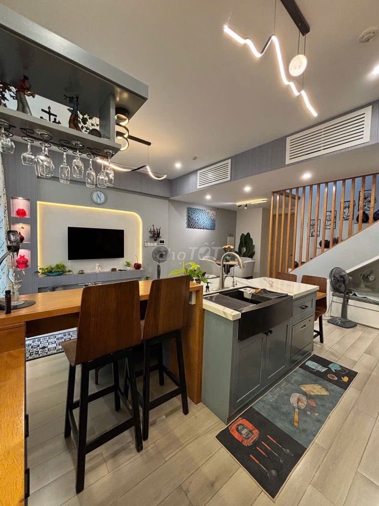Rent · 4 bd · 145 м² · Thành phố Thủ Đức, ул. Nguyễn Xiển