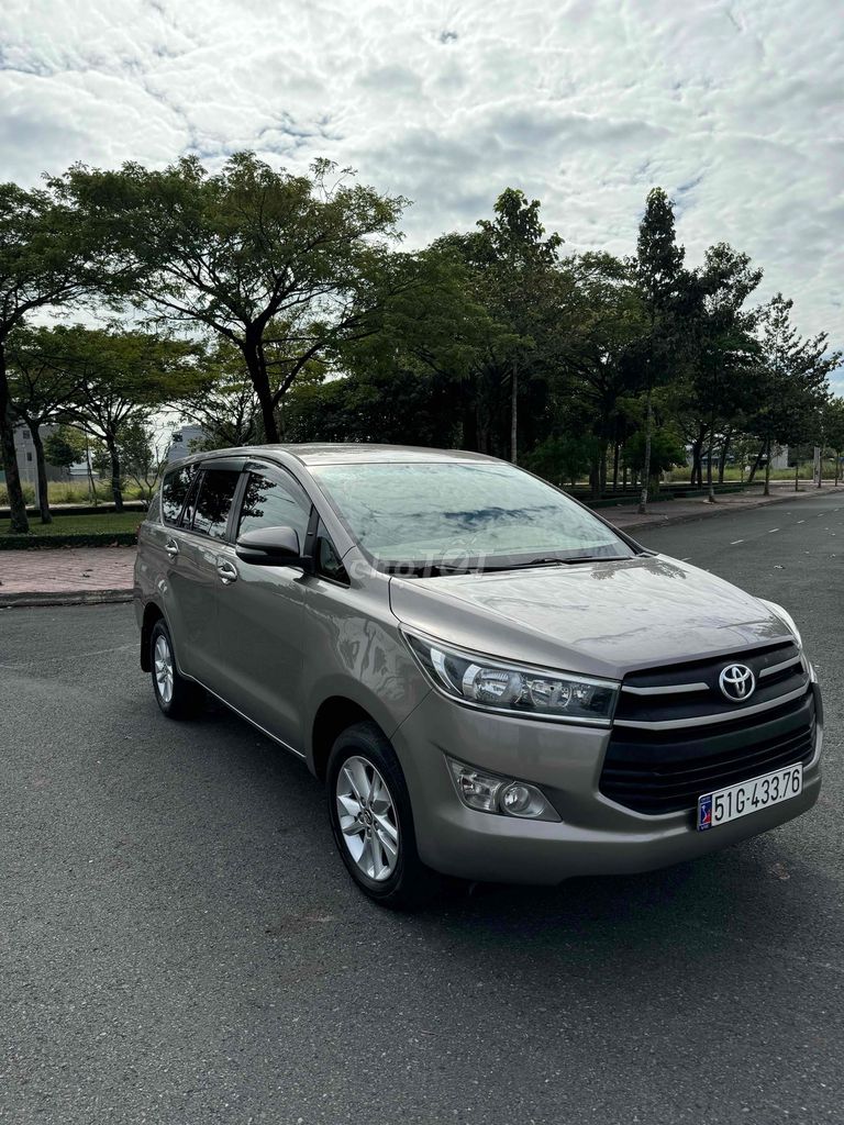 Toyota Innova 2017 2.0E - 151000 km