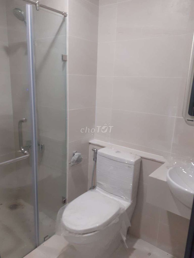 2PN2WC 67M2 Q7RIVERSIDE CÓ MÁY LẠNH, MÁY NƯỚC NÓNG, RÈM 1/10 NHÀ TRỐNG