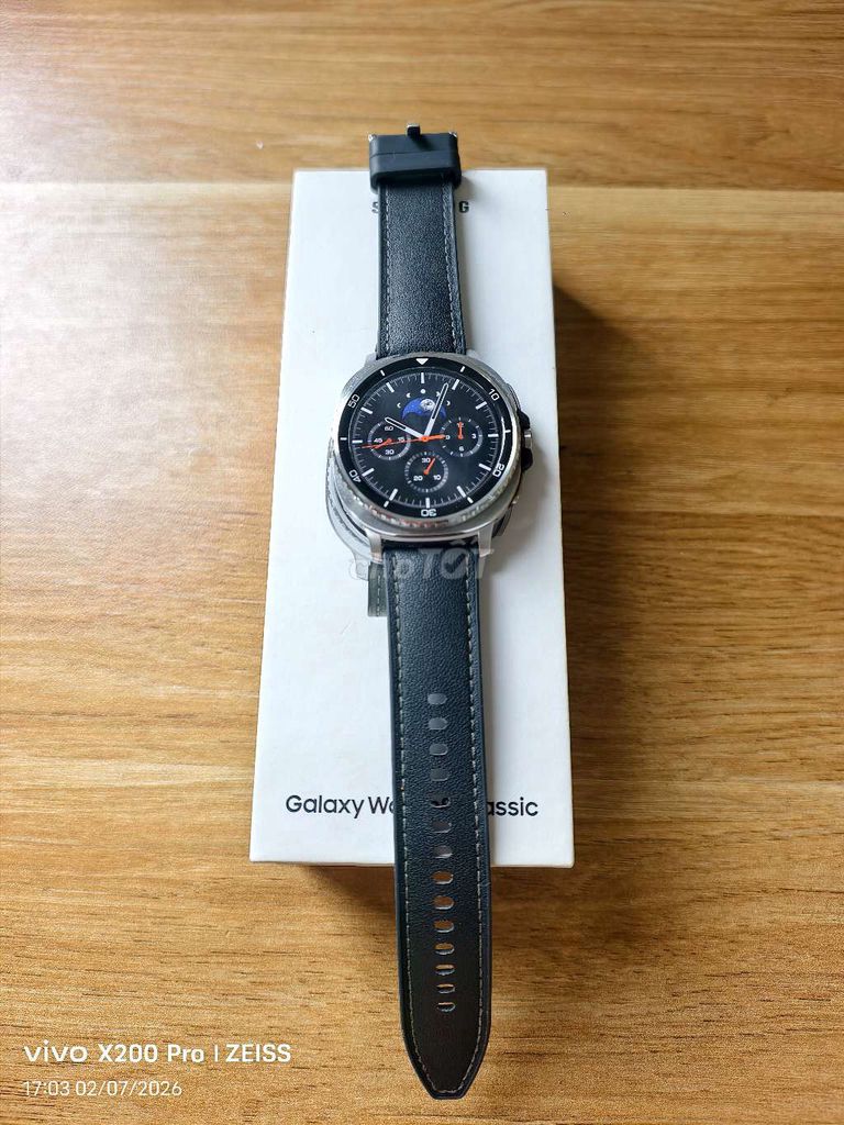 Samsung Galaxy Watch 8 Classic Đen Dây da 46mm. Mua bán Thiết bị đeo thông minh tại Quận Hoàng Mai Hà Nội được đăng bởi long hình 1