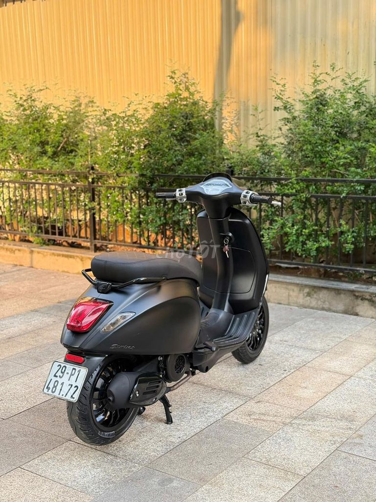 VESPA SPRINT tặng Dầu Máy,Dầu Láp, Quạt Xoay Gió. Mua bán Xe máy tại Quận Cầu Giấy Hà Nội được đăng bởi minh khang hình 4