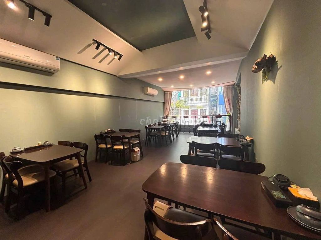 Sang nhượng quán ăn Mặt Phố Phạm Hồng Thái, Trúc Bạch, Ba Đình, HN
