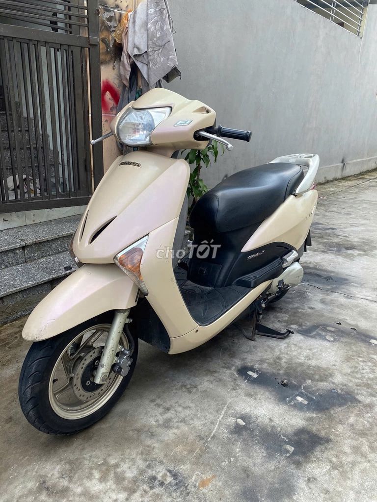 Продается автомобиль Honda, ведущий ниндзя, 2010